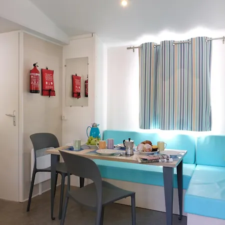 Happy Camp Mobile Homes In Castello & Summer 3* Neos Marmaras