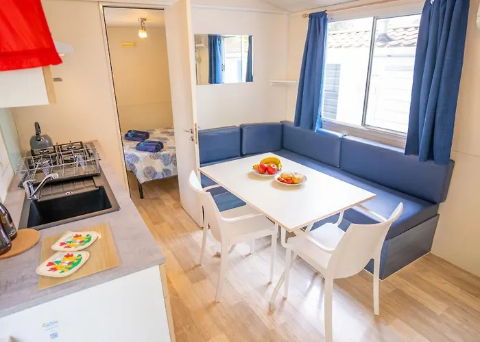 Happy Camp Mobile Homes In Castello & Summer 3* Neos Marmaras